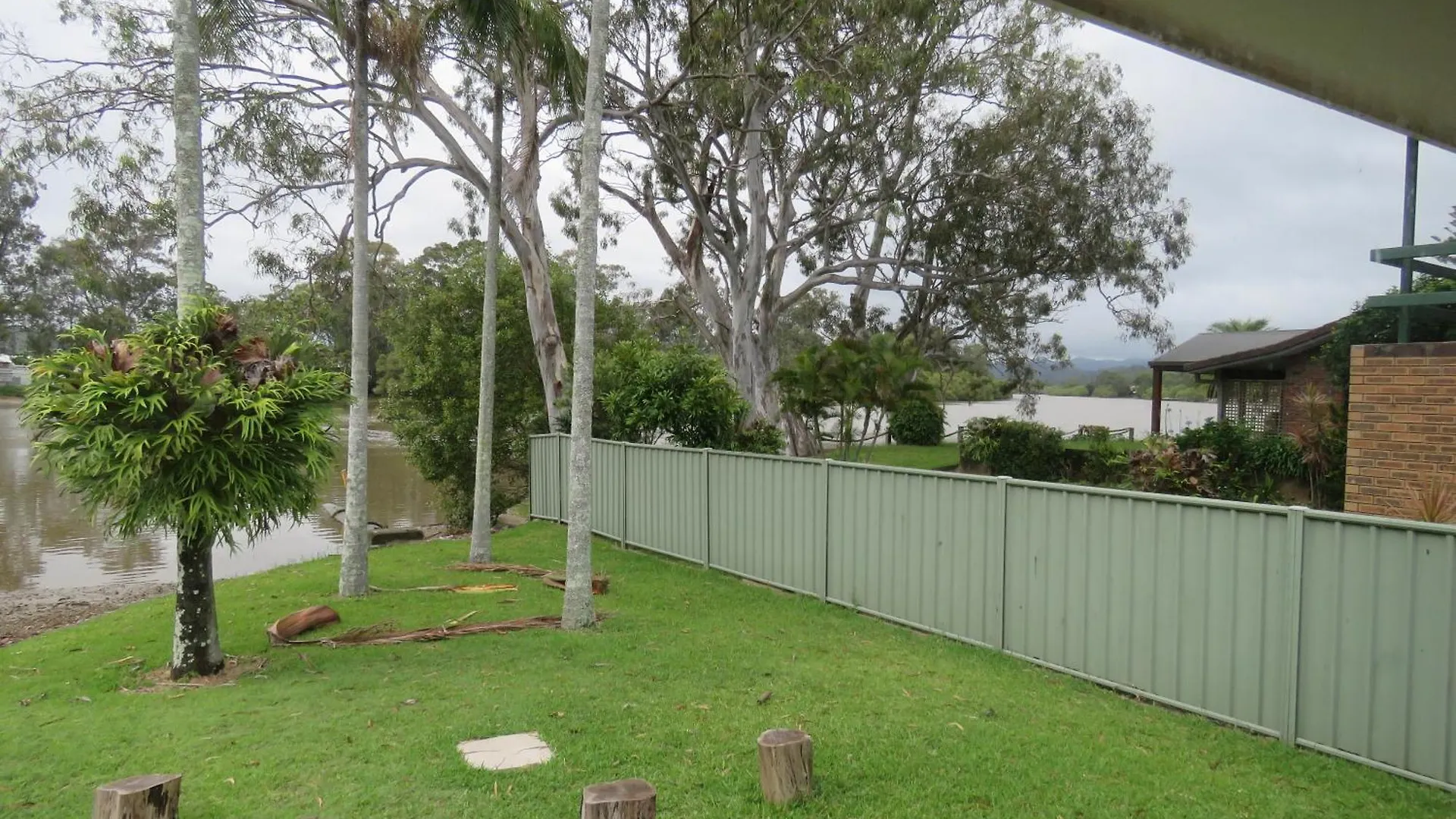 Holiday home Waterfront House In Currumbin Gold Coast Australia